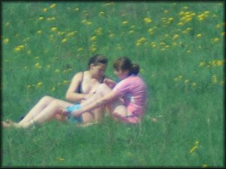 2sunnygirls+1_120.jpg