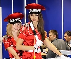 Girls waving their upskirt asses