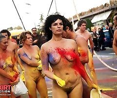 Girls under the sun are all naked
