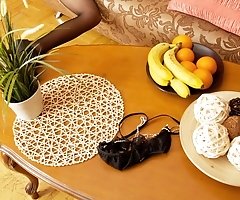 Very arousing view up the skirt